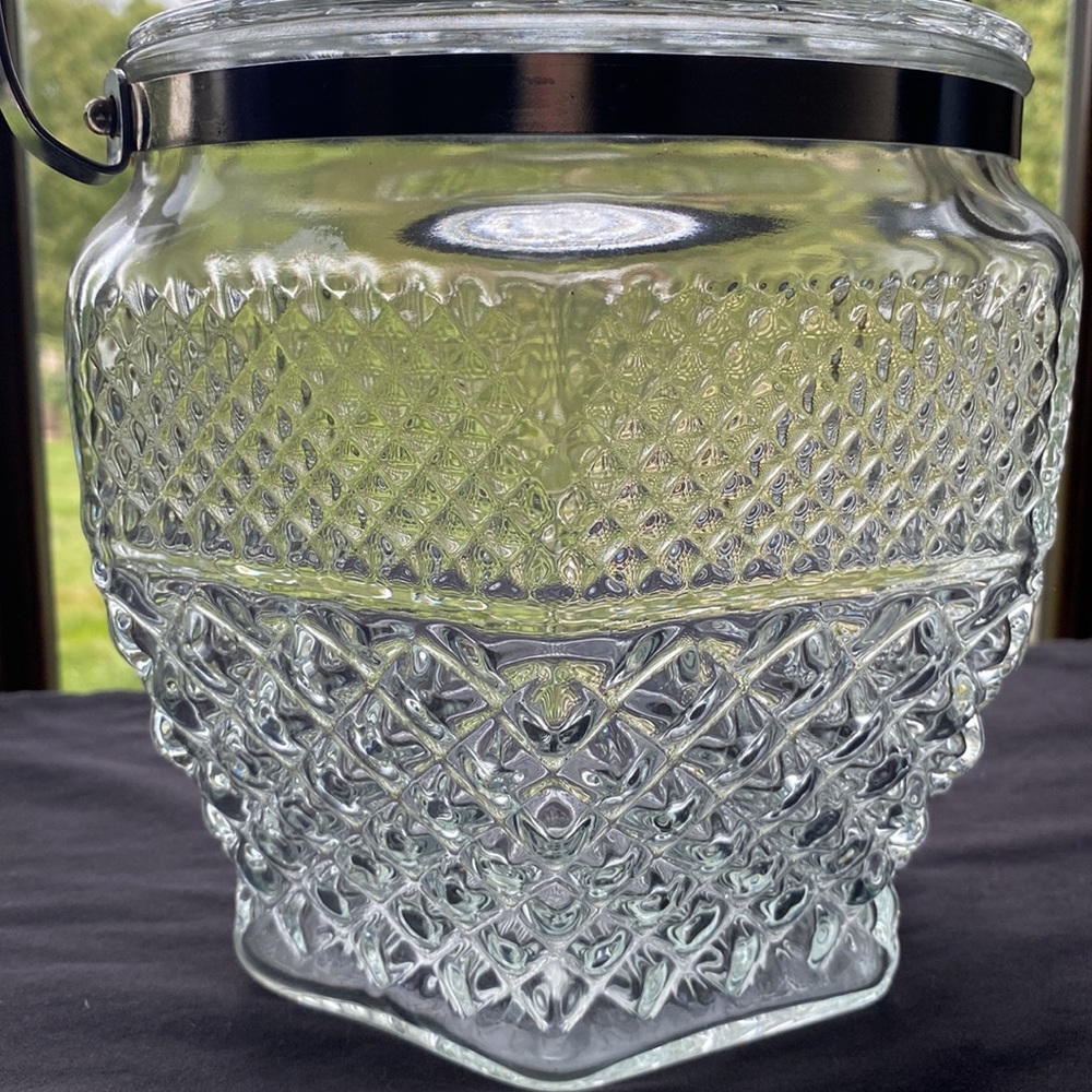 Vintage Anchor Hocking Wexford Pressed Glass Lidded Ice Bucket - Picture 3 of 8